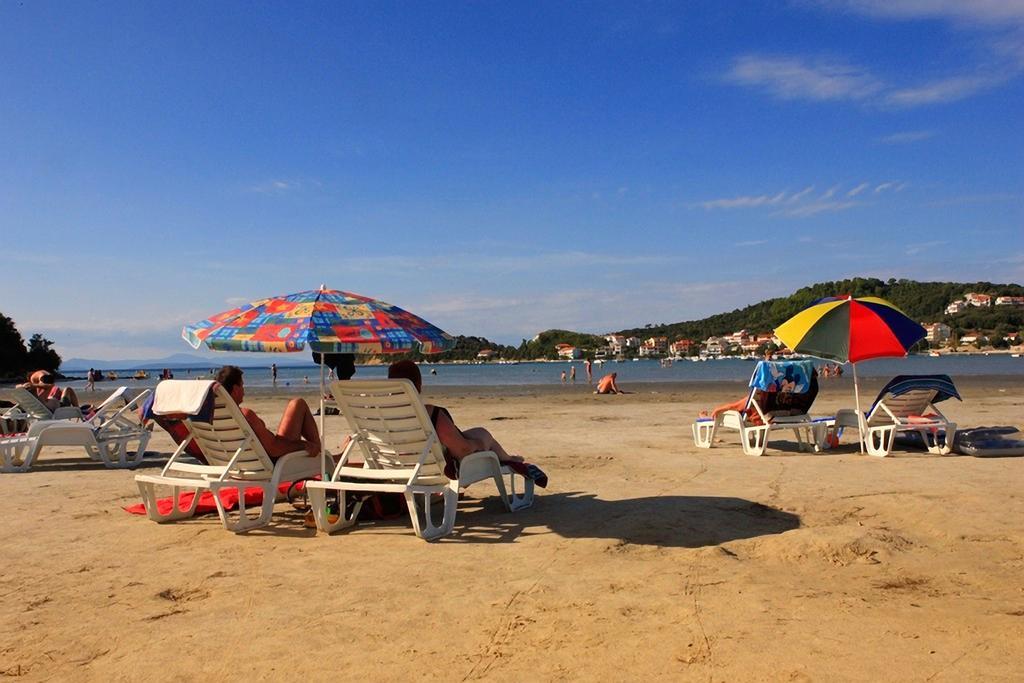 Apartments Vesna Kampor Εξωτερικό φωτογραφία