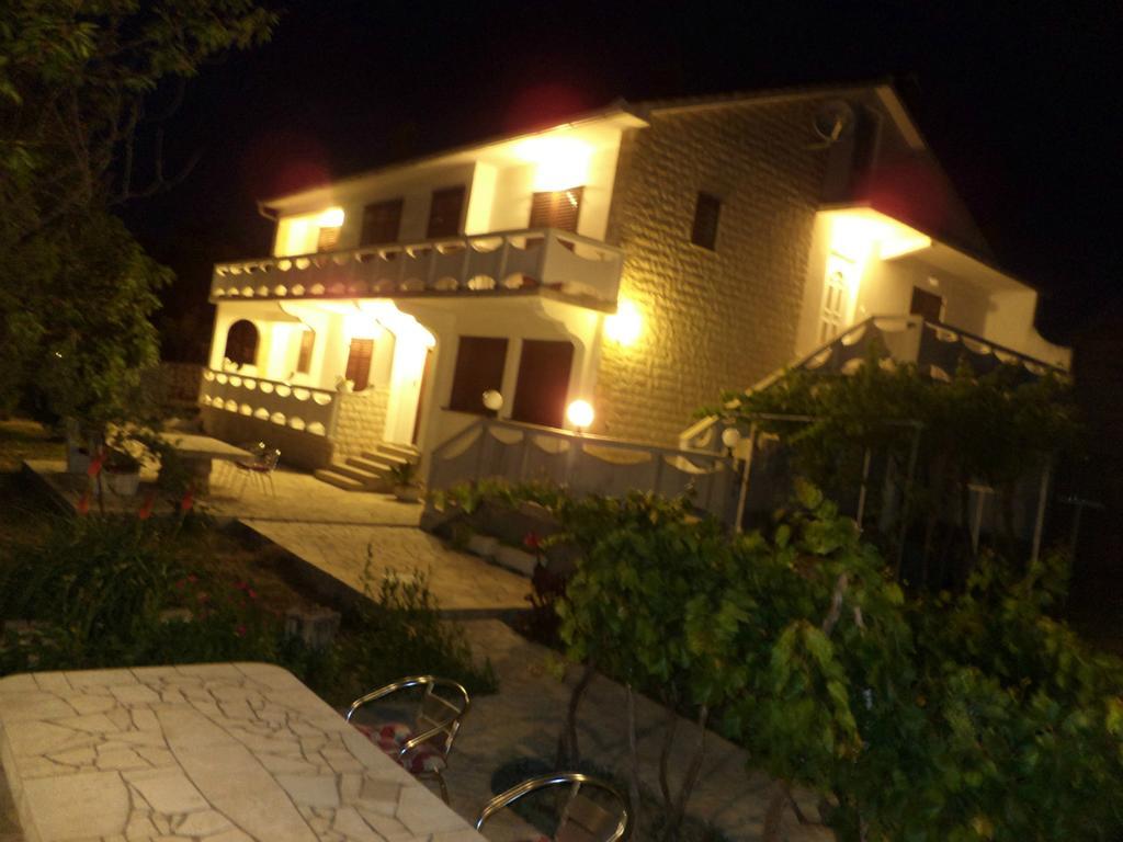 Apartments Vesna Kampor Εξωτερικό φωτογραφία